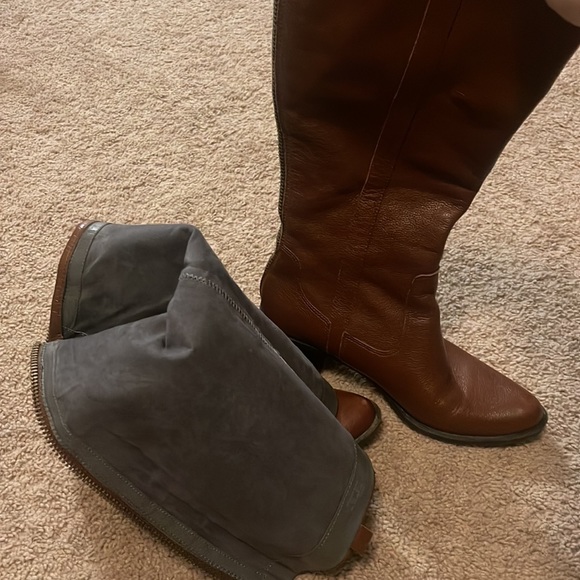 Calvin Klein below knee boots - Picture 4 of 6